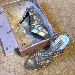 Touch Up Silver Heels